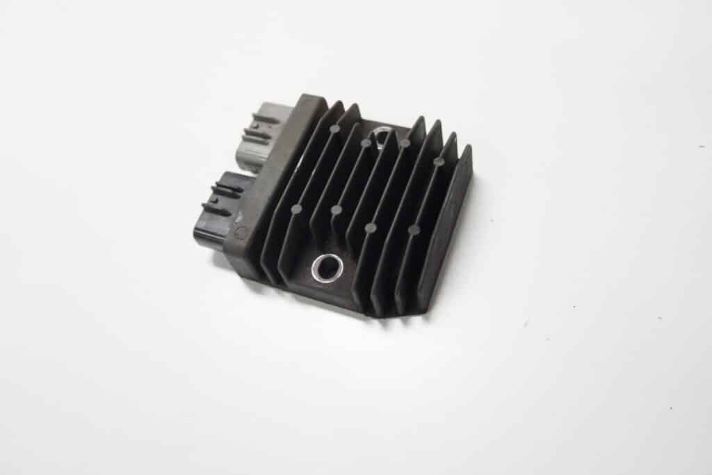 Lynx 59 Yeti 600 ace -13  Voltregulator