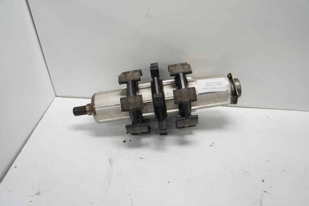 Polaris 850 Khaos 146” -22  Drivaxel