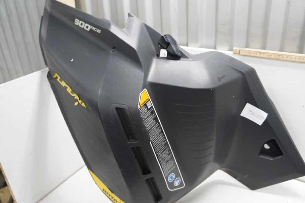 Ski-doo Tundra 600 ace -21  Sidokåpa, vänster