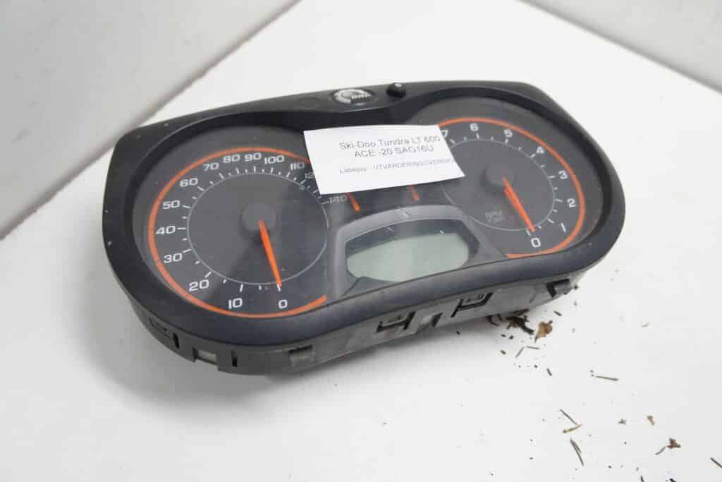 Ski-doo Tundra LT 600 ace -20  Hastighetsmätare 1039mil