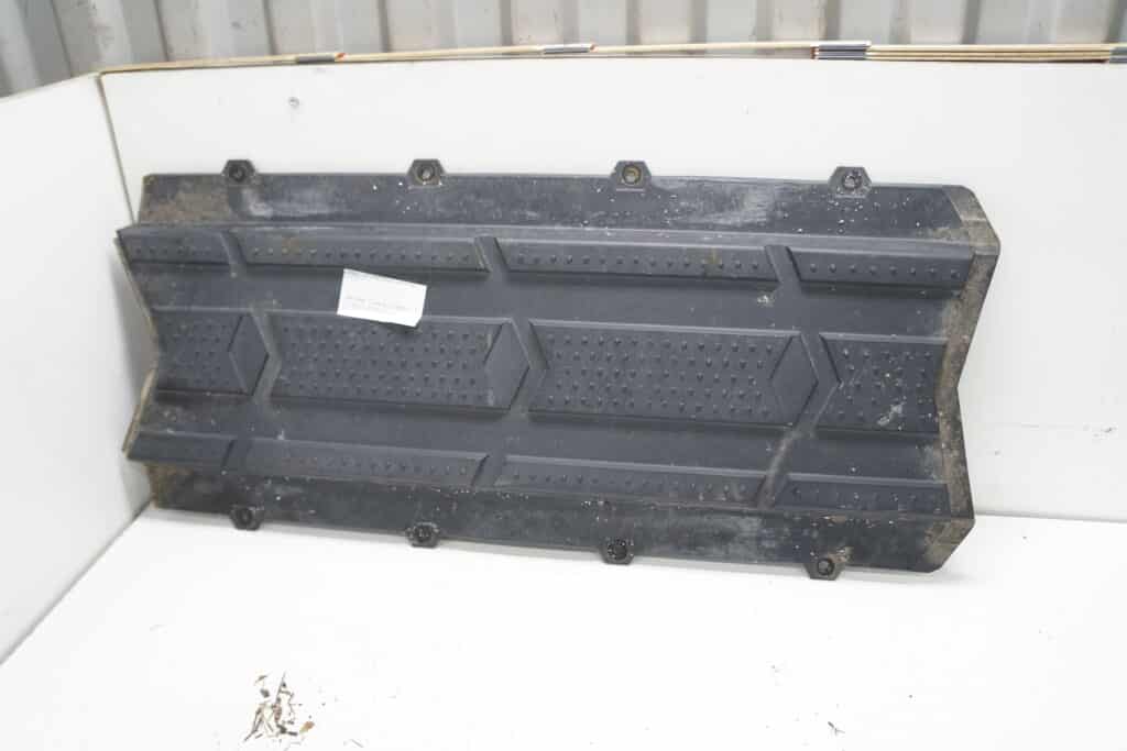 Ski-doo Tundra LT 600 ace -20  Tunnelplast