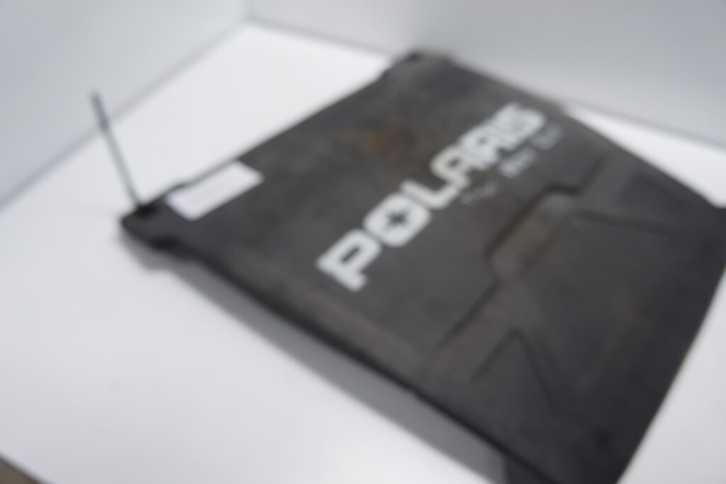 Polaris Switchback  800 -05  Stänkskydd