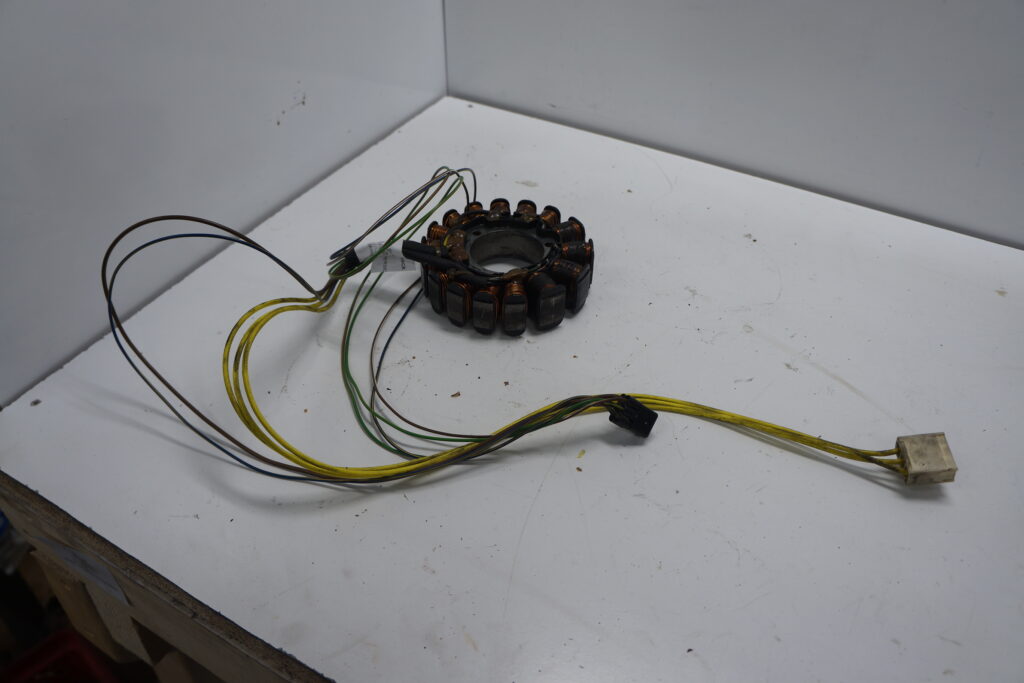 Polaris Switchback 600 -08  Statorplatta