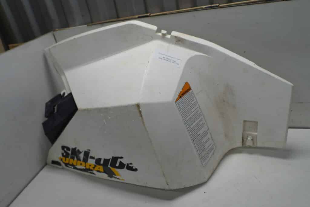 Ski-doo Tundra 600 ace -15  Sidokåpa, vänster