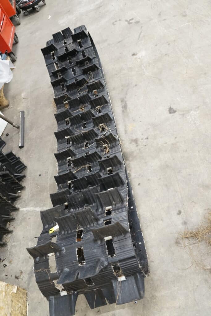 Ski-doo Summit 850 -17  Drivmatta 165” talon M770