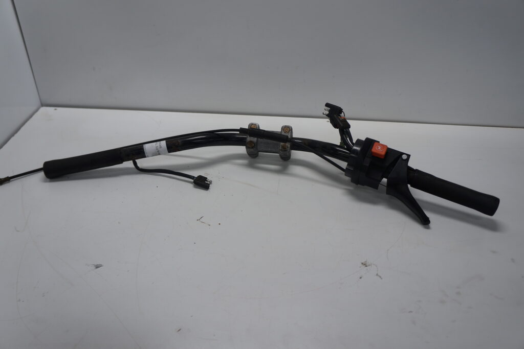 Polaris FS IQ Touring -07  Styre