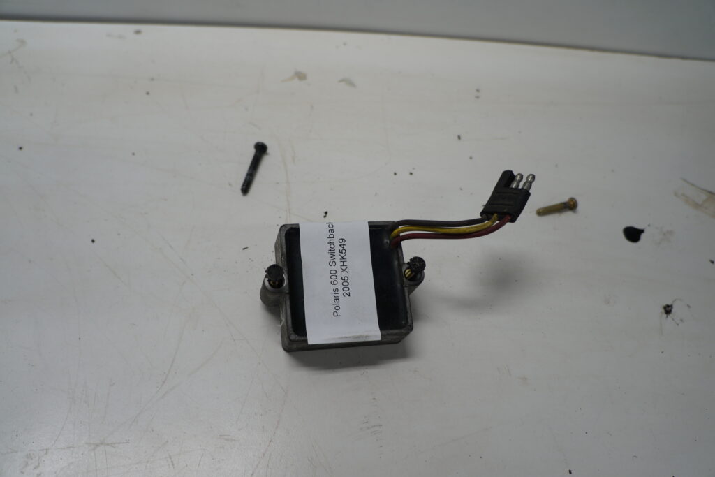 Polaris Switchback 600 -05  Likriktare regulator AC/DC