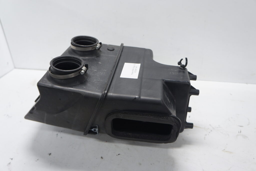 Polaris RMK Khaos 850 146” -22  Luftburk på huven