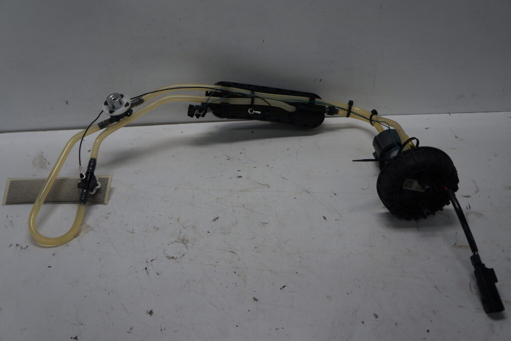Polaris RMK Khaos 850 146” -22  Bränslepump