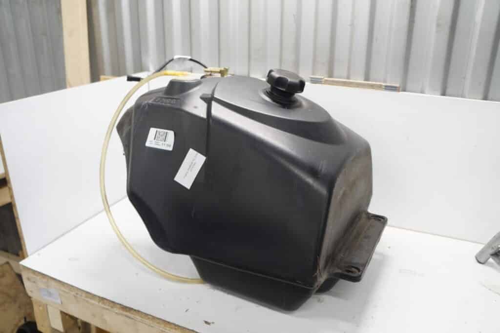 Polaris Widetrak IQ FS -09  Bränsletank