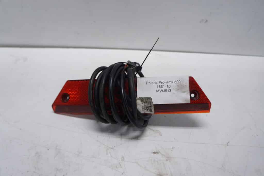 Polaris Pro-Rmk 800 -16  Bakljus