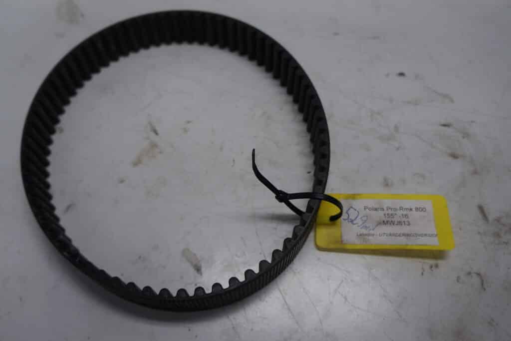 Polaris Pro-Rmk 800 -16  Belt drive rem