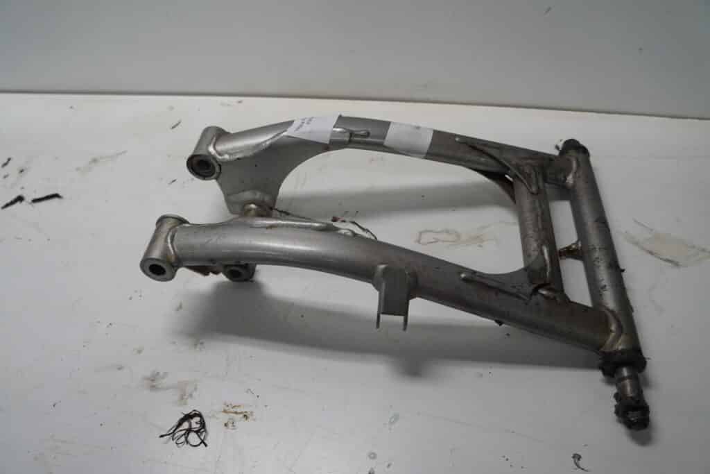 Yamaha RS Viking -11  A-arm, nedre, vänster