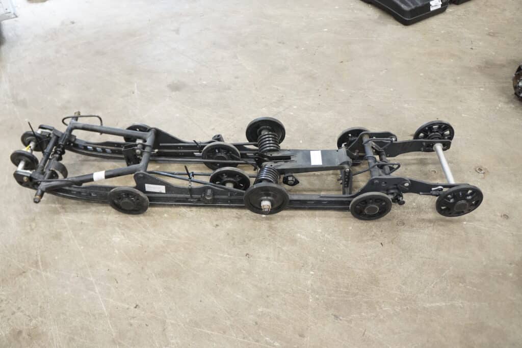 Ski-doo Tundra 600 ace -21  Boggie 154”