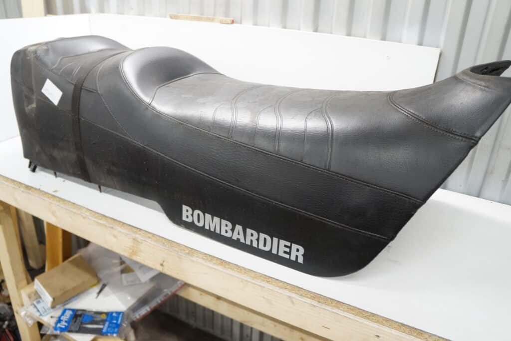 Ski-doo Grand Touring V1000 -03  Dyna