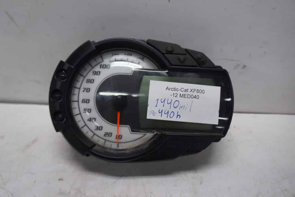 Arctic-cat XF800 -12  Hastighetsmätare 1440 mil