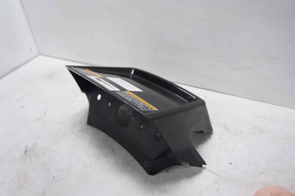 Arctic-cat TZ1 LXR -09  Plast runt bakljus