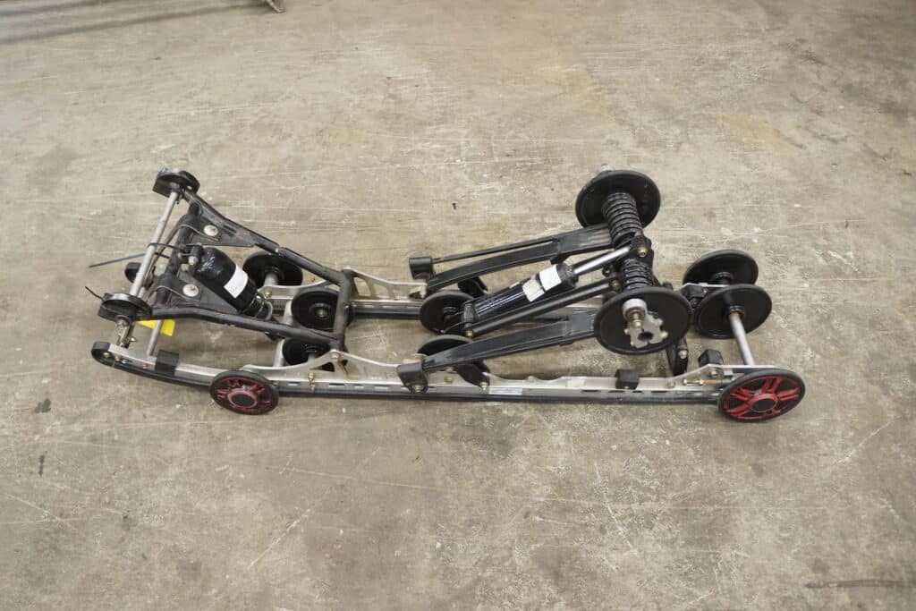 Arctic-cat TZ1 LXR -09  Boggie 141”