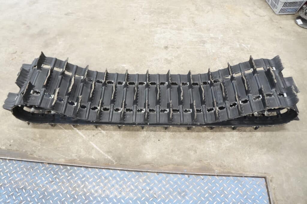 Ski-doo Summit SP 850 -19  Drivmatta 146” 60mm kammar