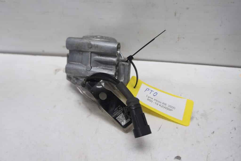 Lynx Xtrim 850 -19  Spridare PTO