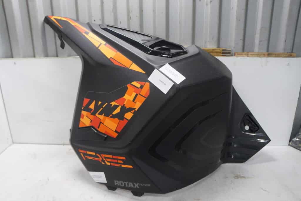 Lynx Xtrim 850 -19  Sidokåpa, vänster