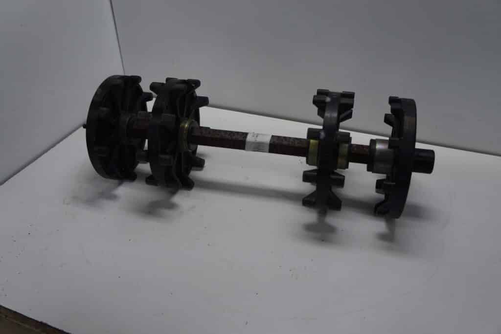 Polaris Widetrak LX -14  Drivaxel