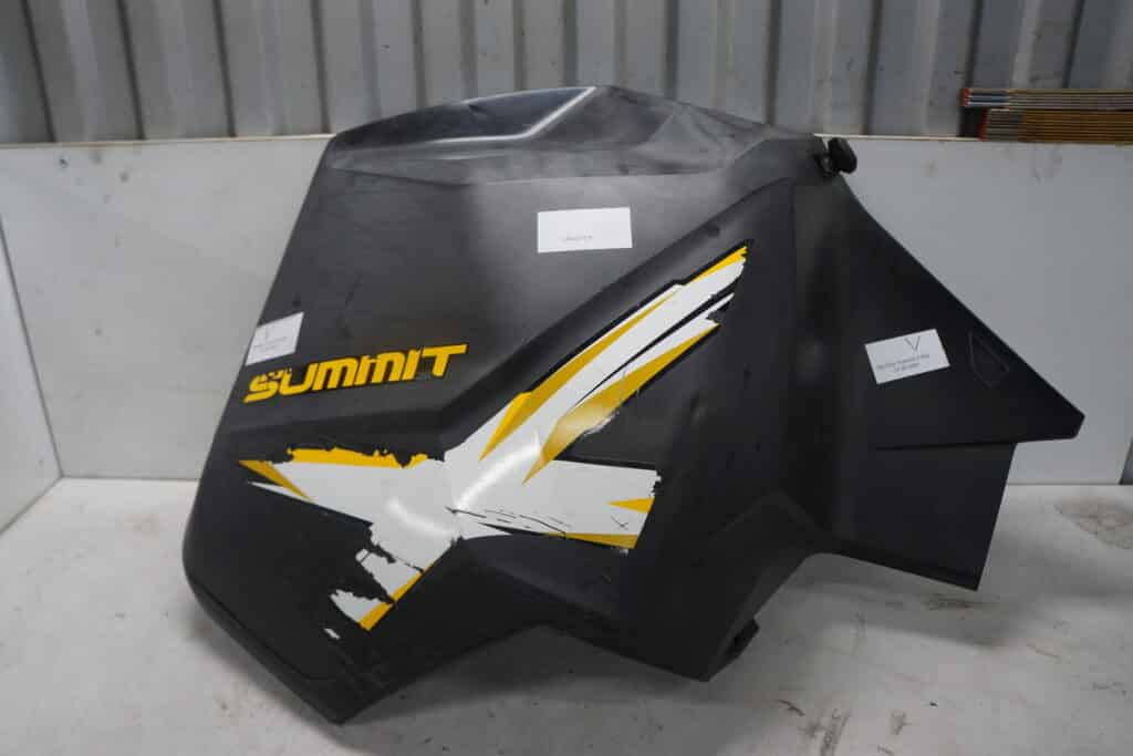 Ski-doo Summit 800 -13  Sidokåpa, vänster