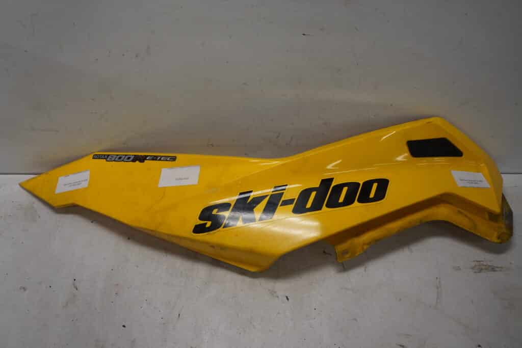 Ski-doo Summit 800 -13  Huvsida Vänster