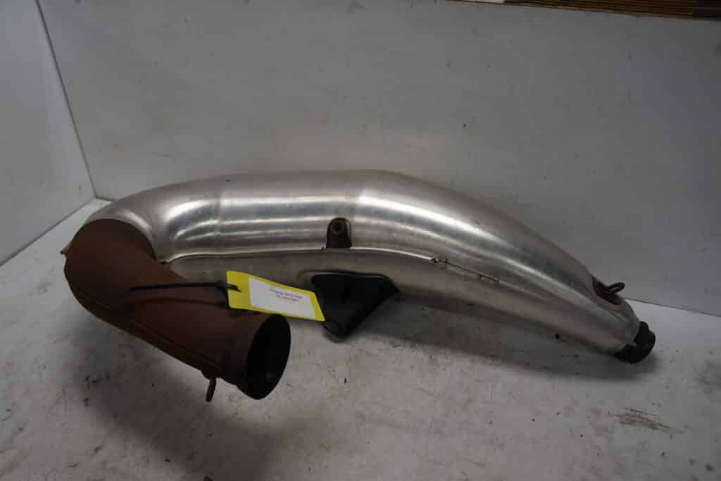Polaris sks 800 -16  Avgaspipa