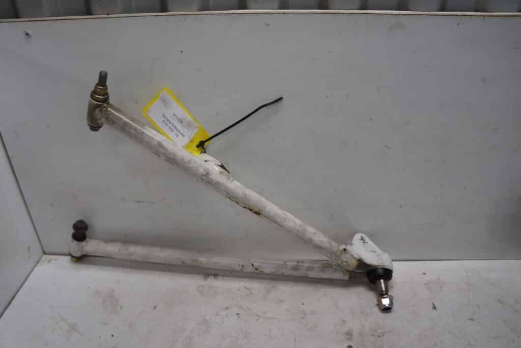 Yamaha Sidewinder BTX le -18  A-arm, nedre, höger