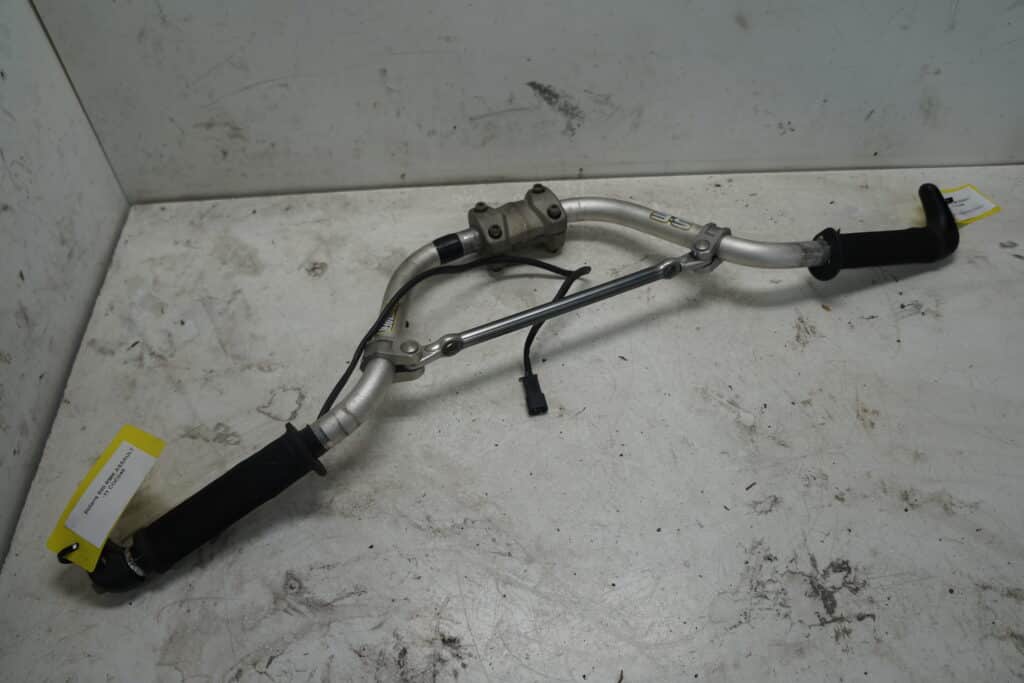 Polaris RMK Assault 800 -11  Styre