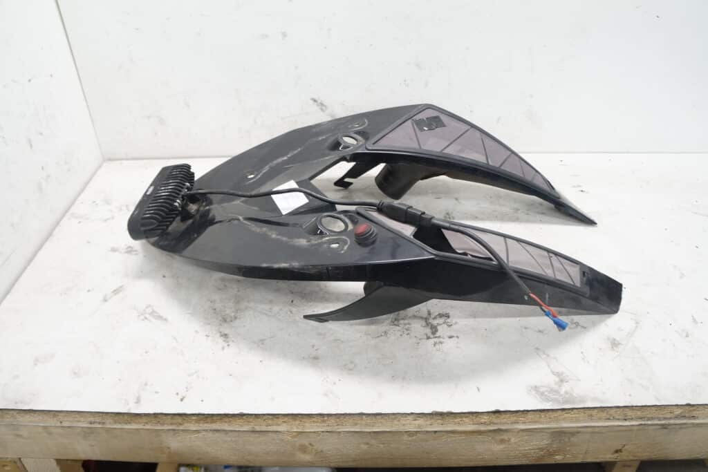 Arctic-cat M8000 -14  Plast under instrumenten