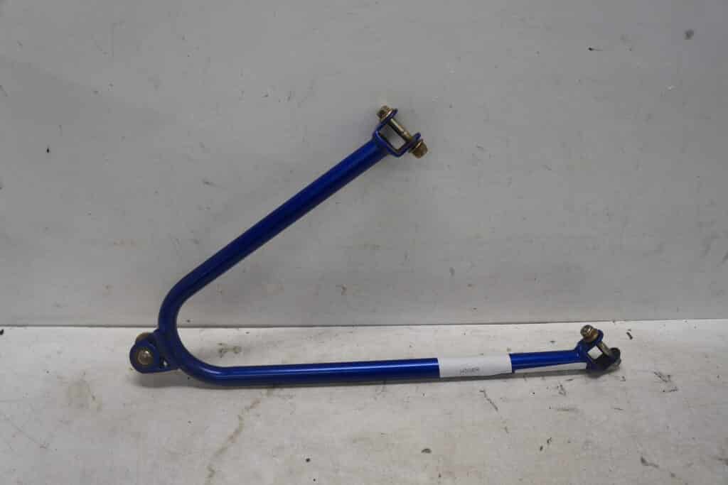 Yamaha Viper xtx -15  A-arm, övre höger