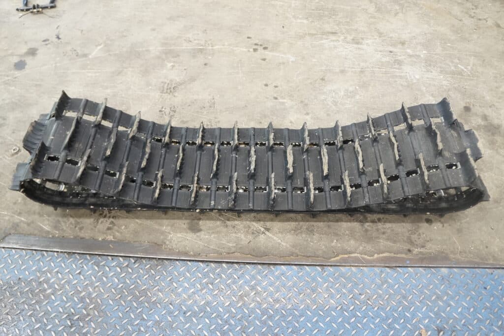 Ski-doo Summit 600r sp -19  Drivmatta 146”  64mm kammar