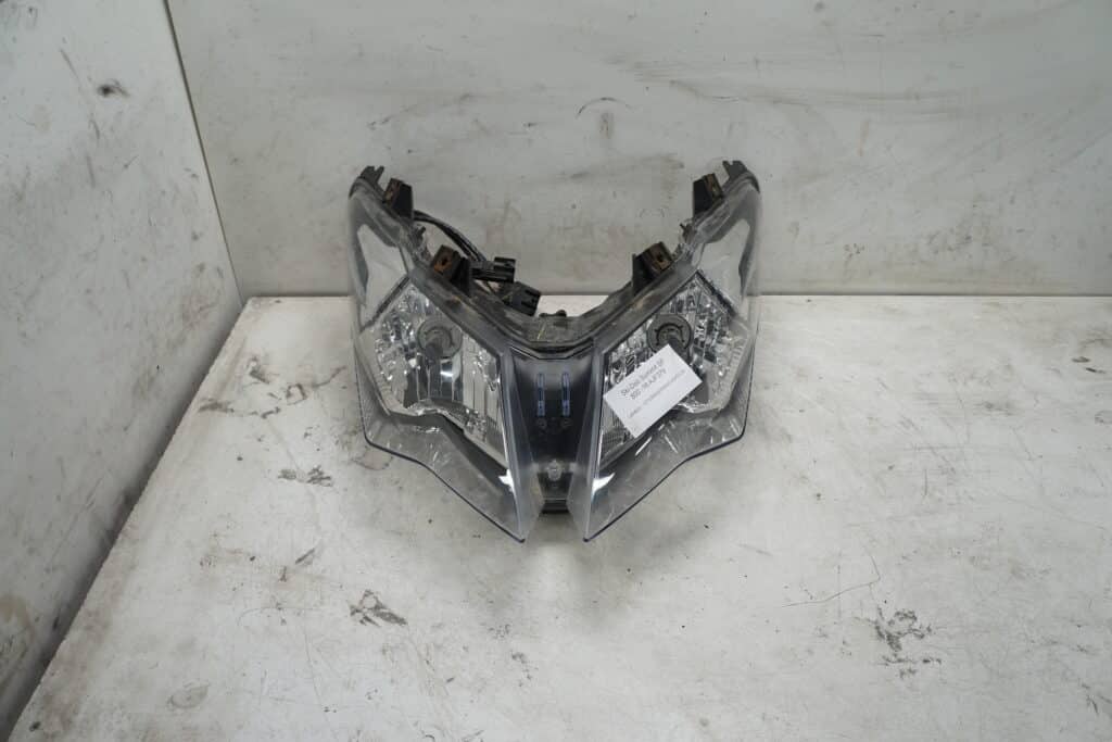 Ski-doo Summit SP 800 -16  Framlyse