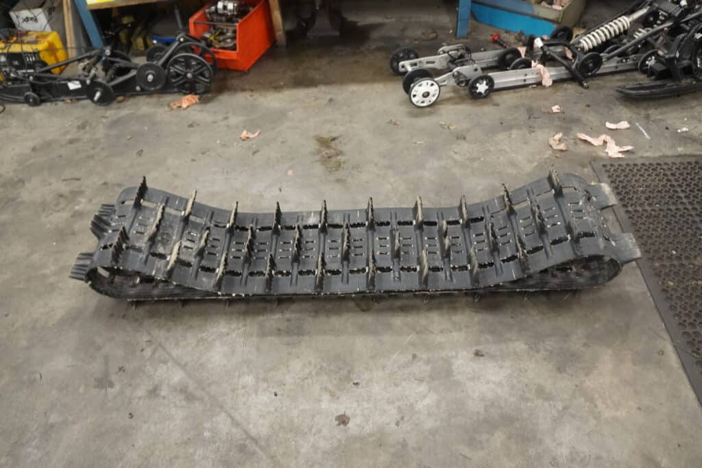 Ski-doo Summit 850 -19  Drivmatta 154” 76mm kammar