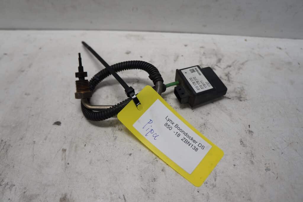 Lynx Boondocker DS 850 3900 -18  Avgastempgivare pipa